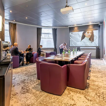 Mercure Centre Grand Place 4*